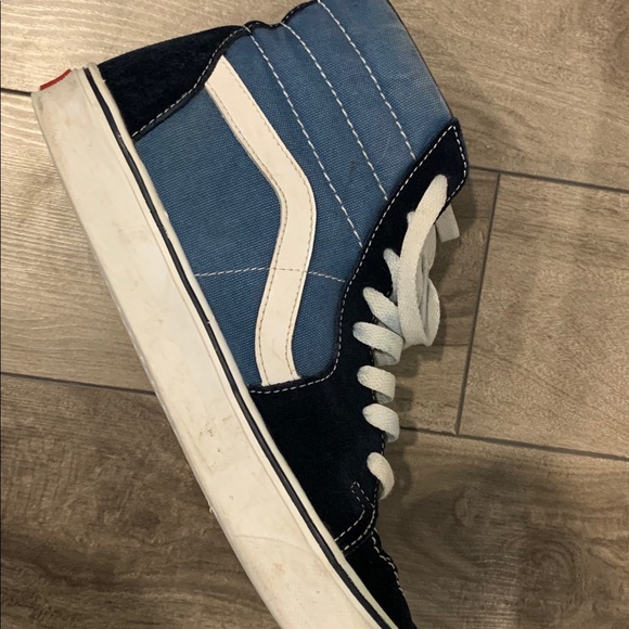 Vans - Picture 2 of 2